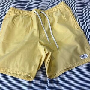 O’Neill Volley Shirts. Yellow. Medium. 7” Inseam.